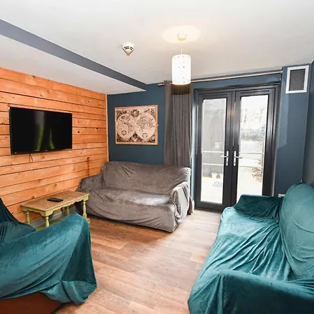 Large 8 Bedroom Budget In Headingley ليدز